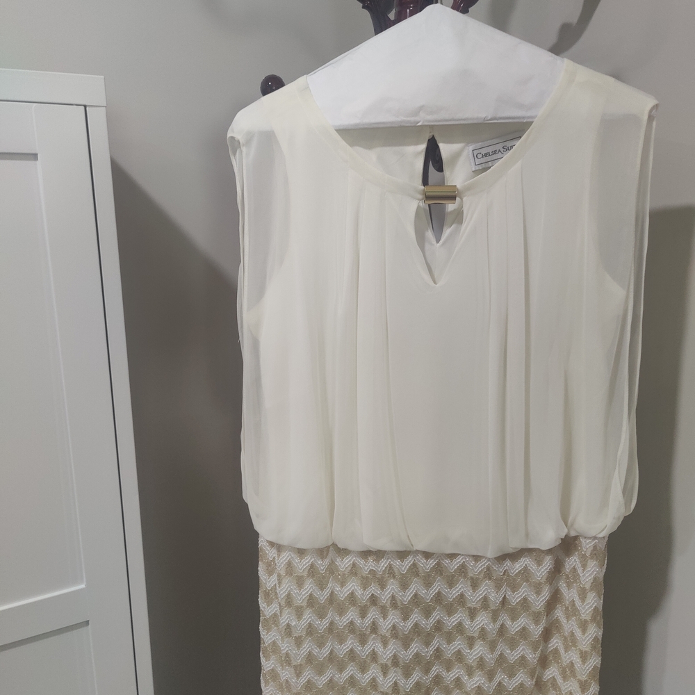 Chelsea & Violet Ivory and Beige Midi Dress